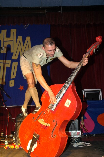 min 2005 11 27 riot 745
